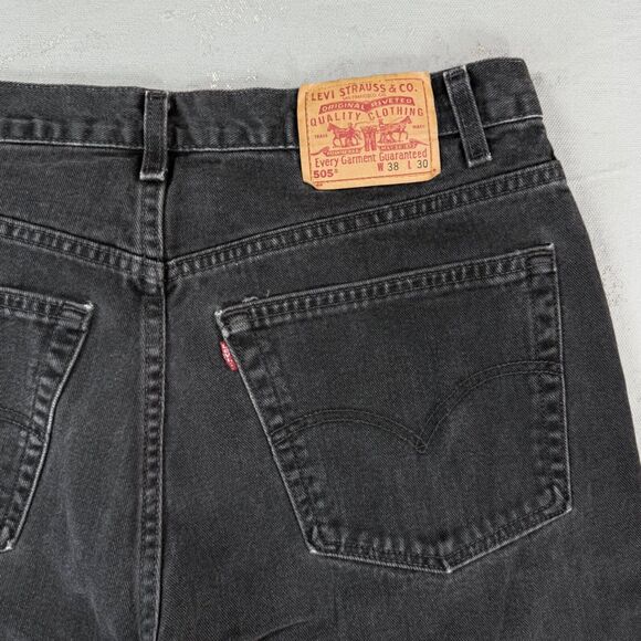 Vintage 2001 Levi's 505 Black Denim Red Tab Jeans MADE IN USA Fit 36 x 29 - Picture 8 of 8